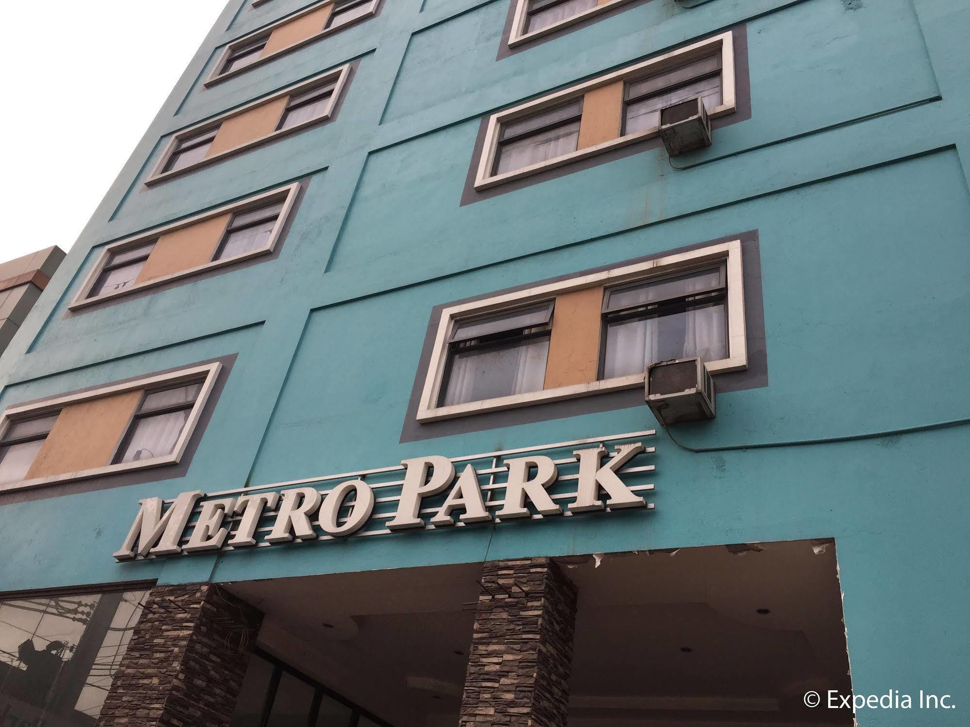 Metro Park Hotel Mandaue Cebu Екстер'єр фото